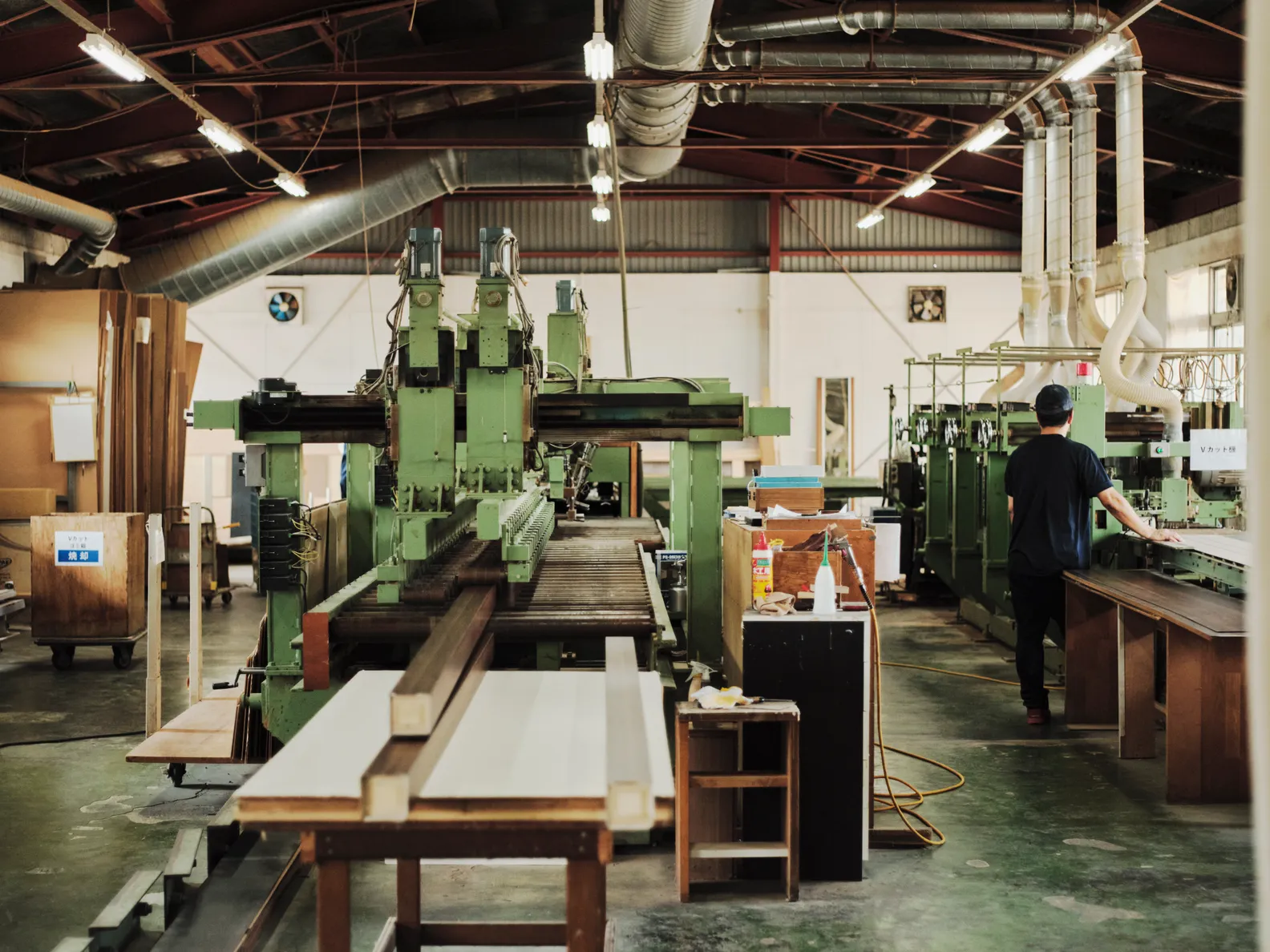 鯖江工場の作業風景